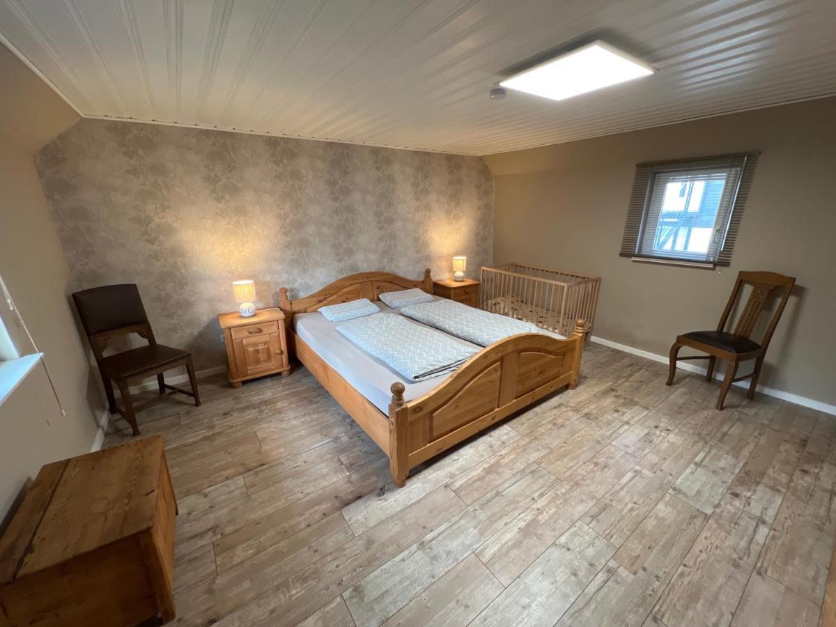 Вилла 300 Jahre Altes Renoviertes Fachwerkhaus Peterslahr Экстерьер фото